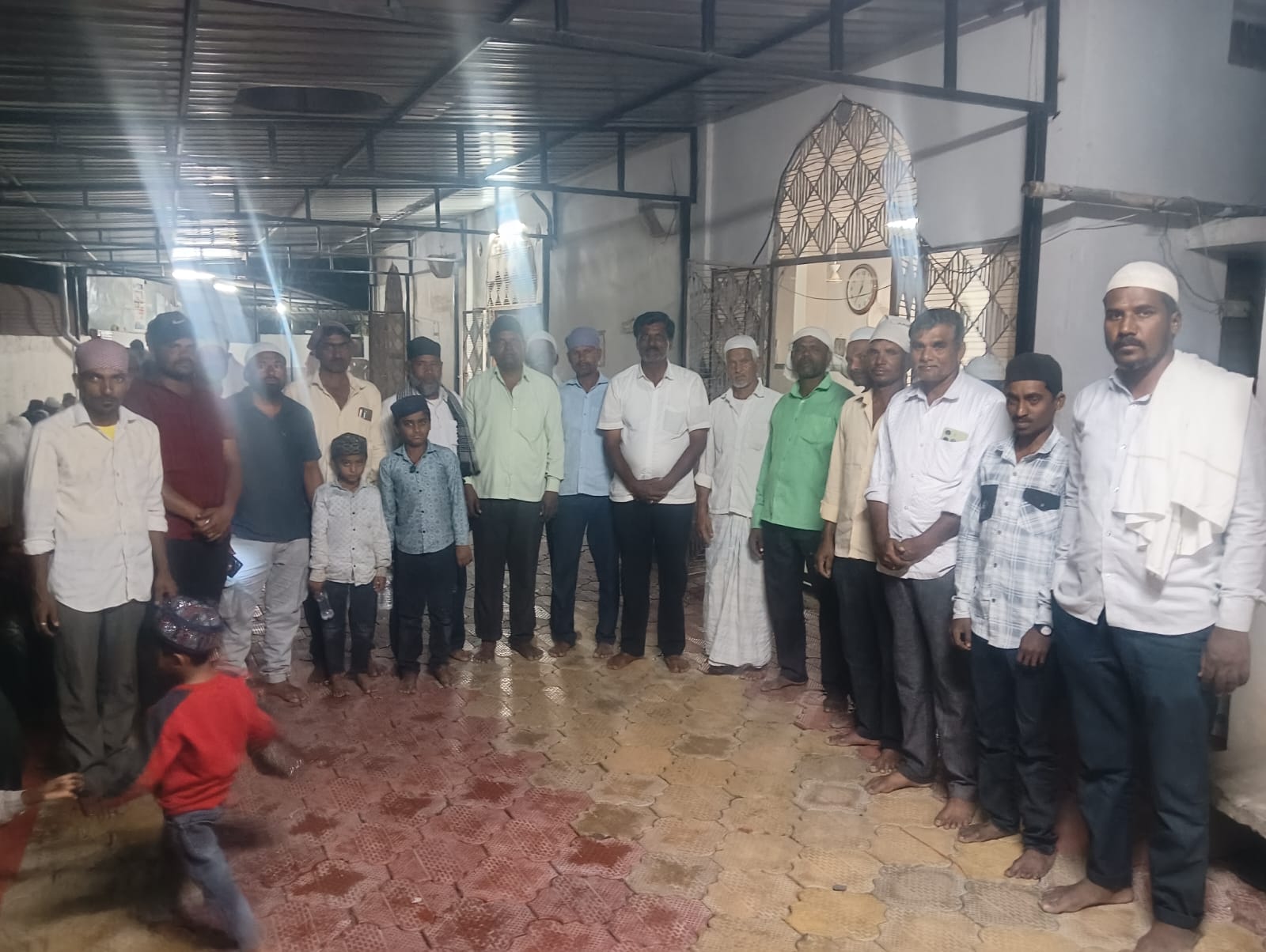 शिवाजी डोंगरे यांच्या कडून रमजान ईदच्या निमित्ताने इफ्तार पार्टीच आयोजन