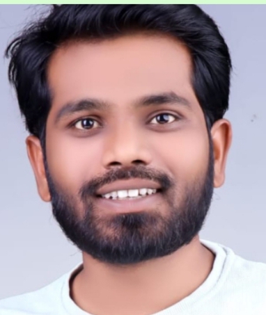 विकास निधी हडप करणाऱ्या ग्रामसेवकाला निलंबित करण्याची मागणी.